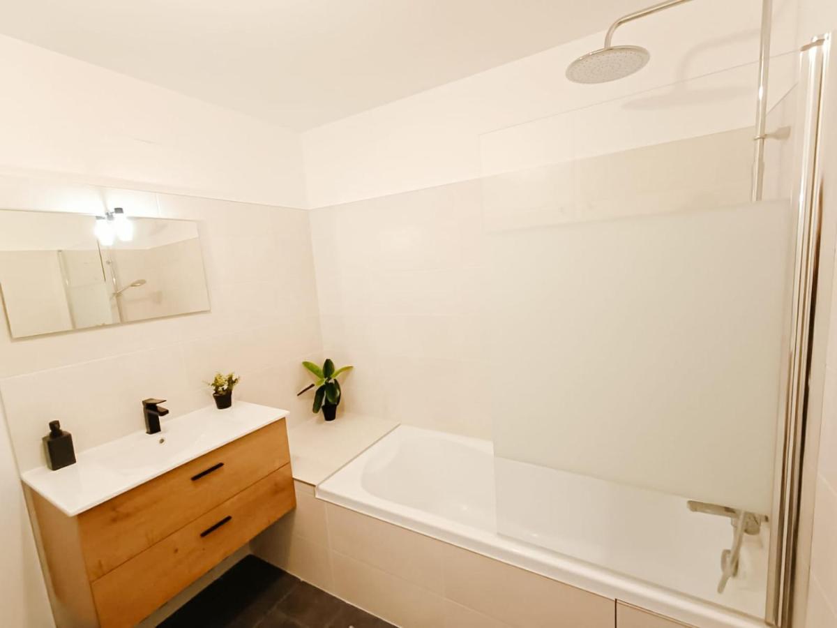 Cosy Calypso 2ch - Quartier Des Halles & Parking Appartement